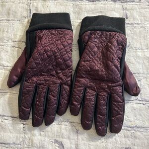 ISOTONER BLACK FLEECE DARK GRAPE QUILTED TOP NYLON WOMEN’S GLOVES SIZE L/XL